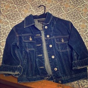 Women’s jean jacket.